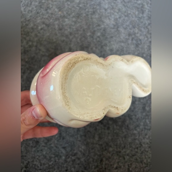 Walt Disney Mickey Planter - Picture 6 of 6